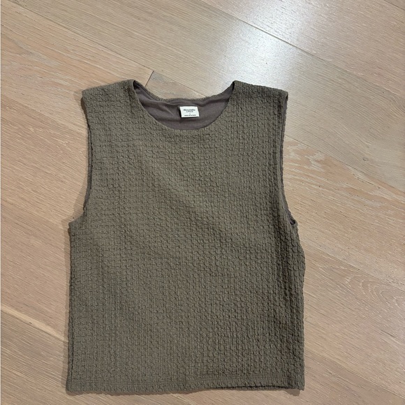 Abercrombie & Fitch Tops - Abercrombie & Fitch Crinkle Texted Shell Tank Top